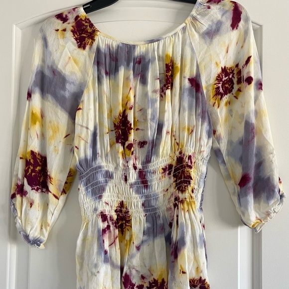 (NWT) FIG AND FLOWER Women’s Cream/Yellow/Purple Floral Button Up Top-Size PS - Picture 2 of 6